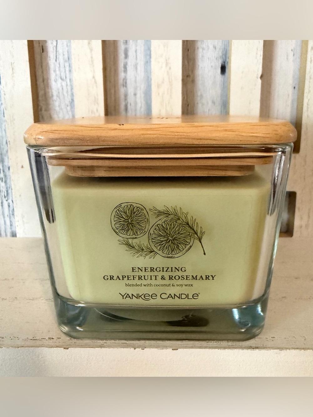 Yankee Candle ENERGIZING Grapefruit & Rosemary 3-Wick Candle 11.25oz NEW Rare